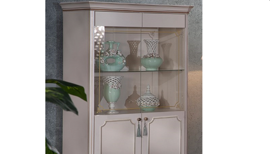 Gold Vitrine
