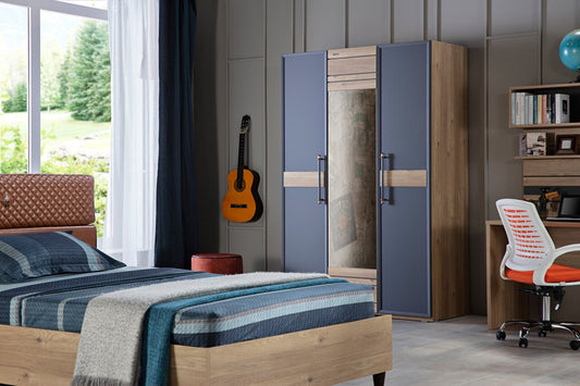 Lauren 3-türiger Kleiderschrank